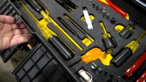 5 Essential Helicopter Maintenance Tools: A Mechanic's Must-Haves