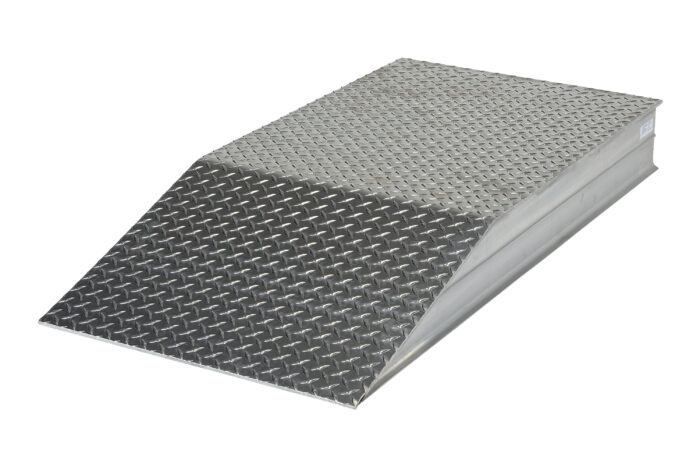 Vestil Aluminum Heavy Duty Wheel Riser 48 In. x 24 In. x 5-15/16 In. 30000 Lb. Capacity Silver ATWR-24-6-48 - Image 2
