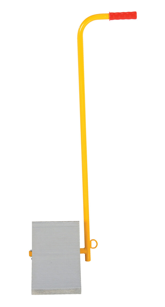 Vestil Aluminum Wheel Chock with Handle 11-7/8 In. x 17-1/16 In. x 37-9/16 In. Silver EALUM-7-H - Image 3