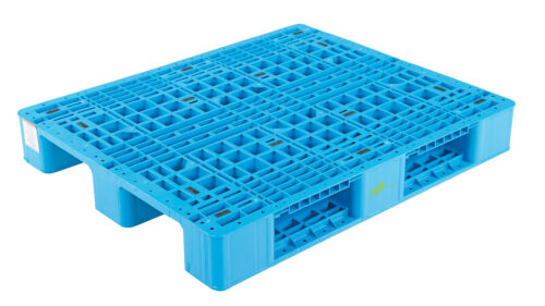 Vestil High Density Polyethylene Solid Top Stackable Pallet/Skid 39-1/4 In. x 47-1/8 In. x 6 In. 13